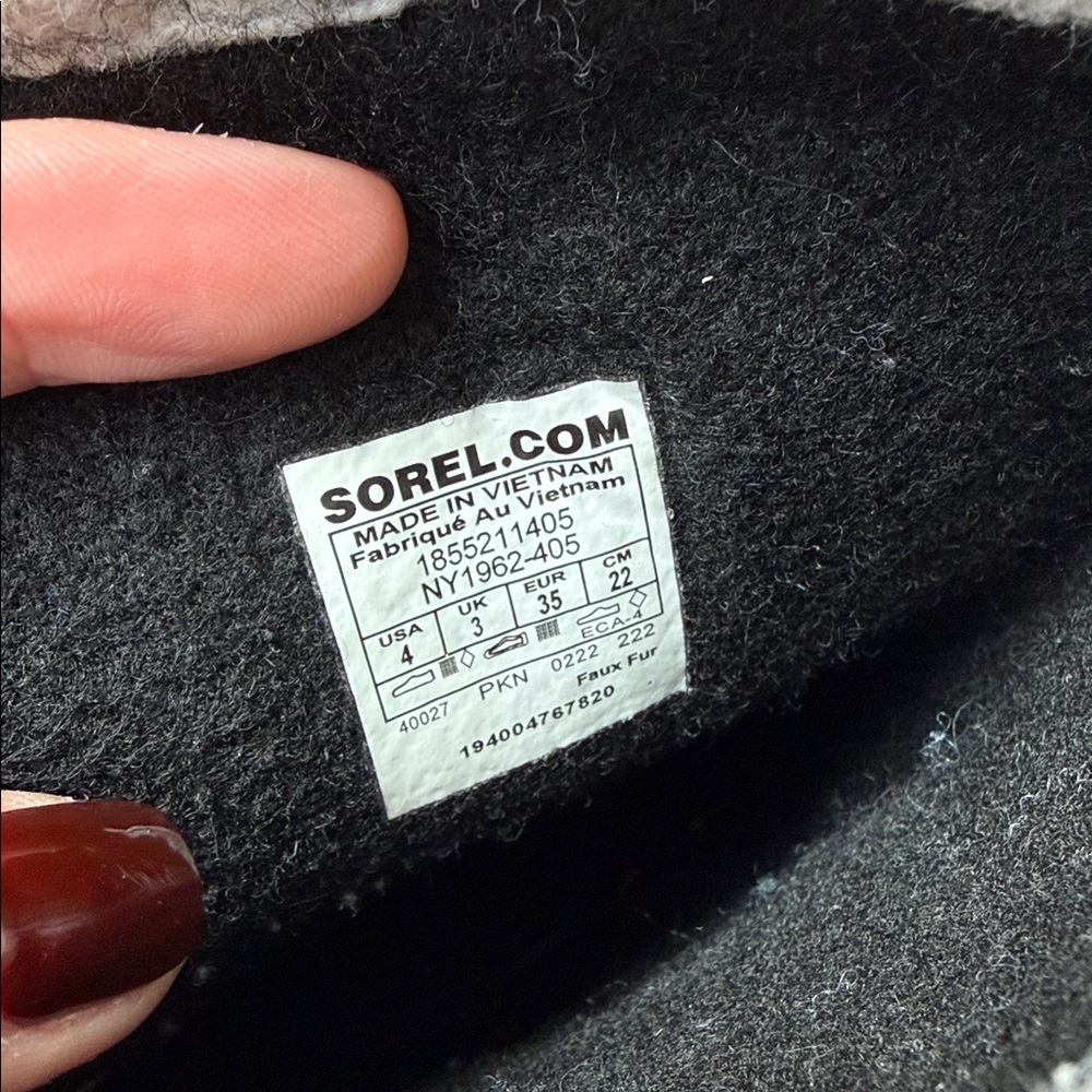 Sorel kids boys or girls winter boots size 4 Yoot Pac - Picture 5 of 8